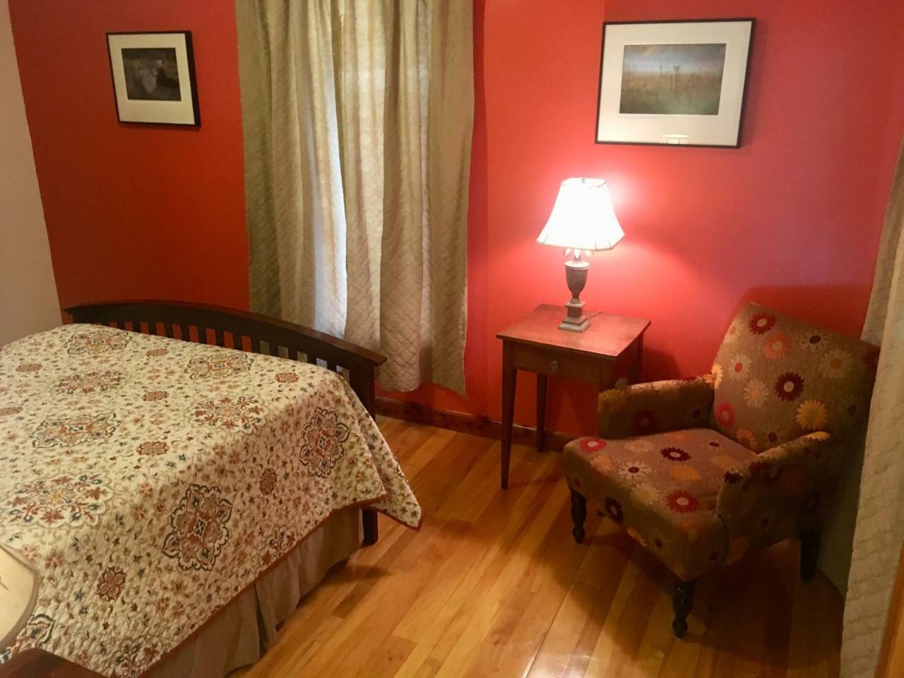 Persimmon Inn Bloomington Ngoại thất bức ảnh