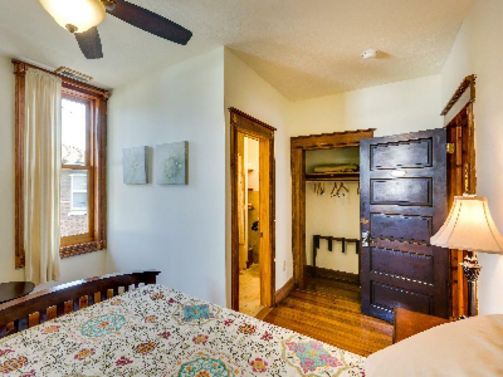 Persimmon Inn Bloomington Ngoại thất bức ảnh